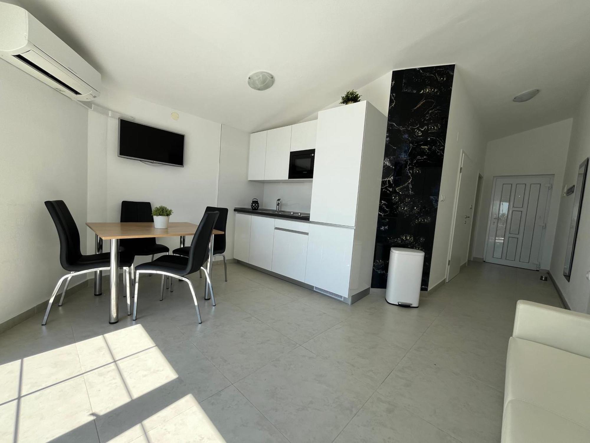 Mirakul Apartments Vir Exterior photo