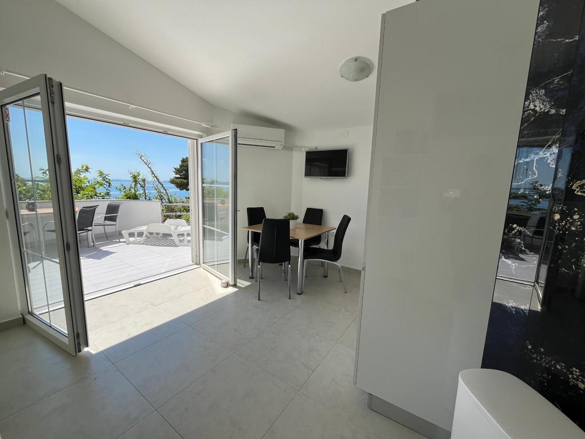 Mirakul Apartments Vir Exterior photo